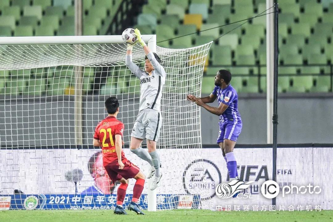 مباراةالأهليوالزمالكالقادمةصراعالعمالقةوموعدمعالتاريخ